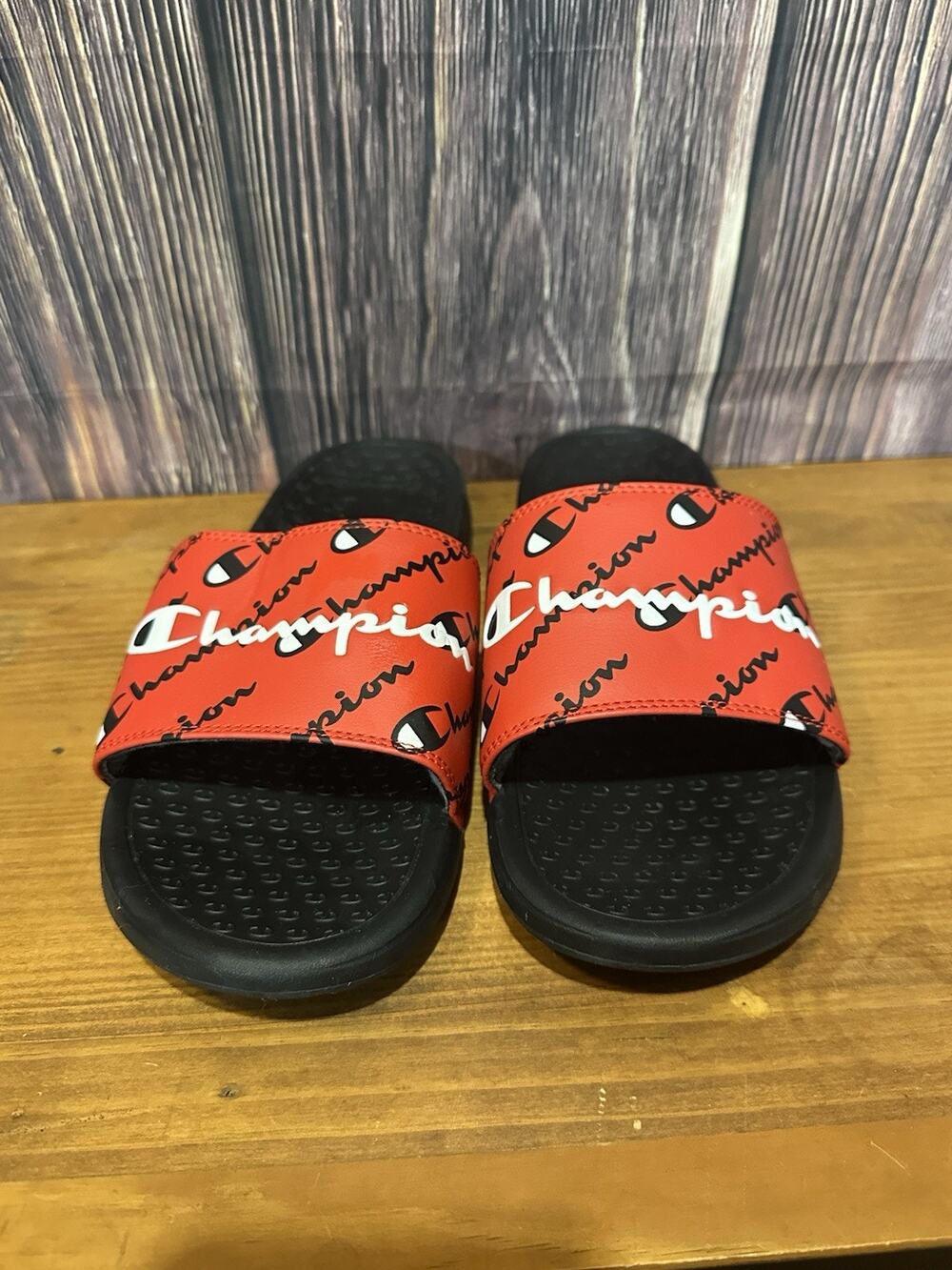 Champion Script Sliders Logo Red & Black Mens Sandals 9M Flip Flops Slides